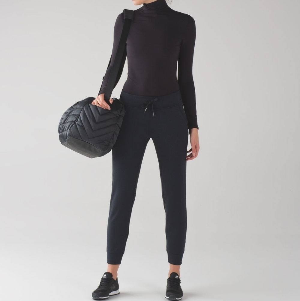 Lululemon Ready To Rulu Pant, Color Black Size 6